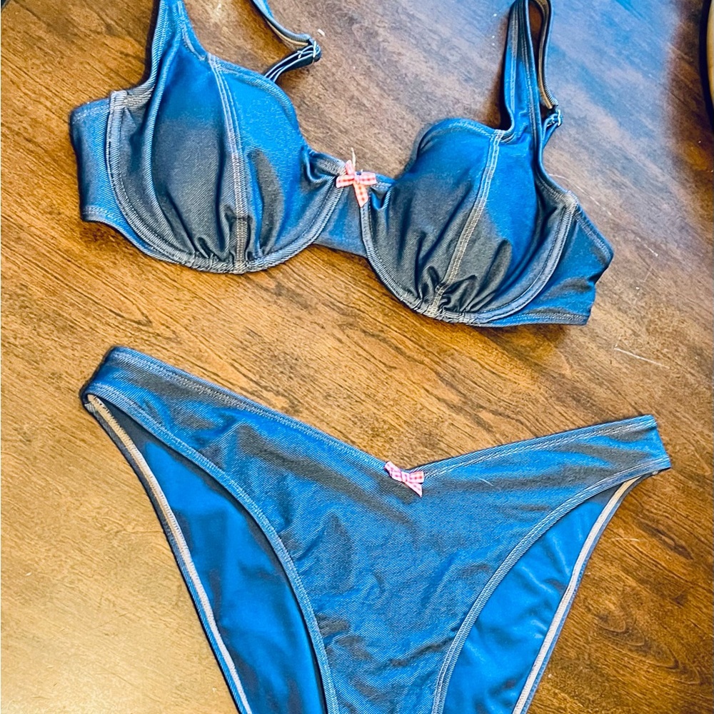 Wild Fable Blue Bikini Set with Underwire and Adjustable Straps